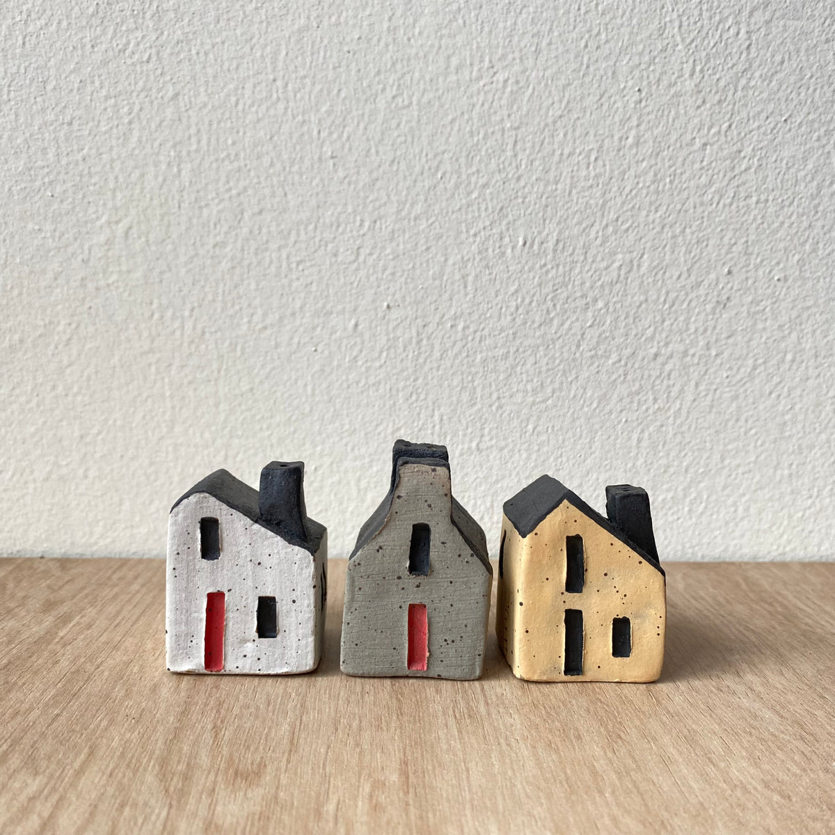 Mini Casitas (Set de 3). Gris, amarilla y blanca